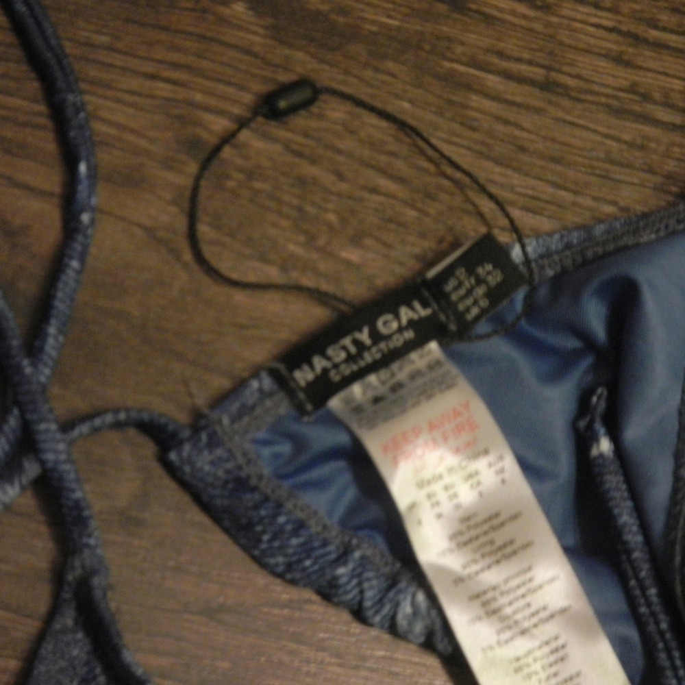 Nasty Gal Denim Print Triangle Bikini Top Swimsuit Beach Summer - Picture 3 of 4